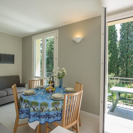 La Coccinella Apartment เบลลาโจ ภายนอก รูปภาพ