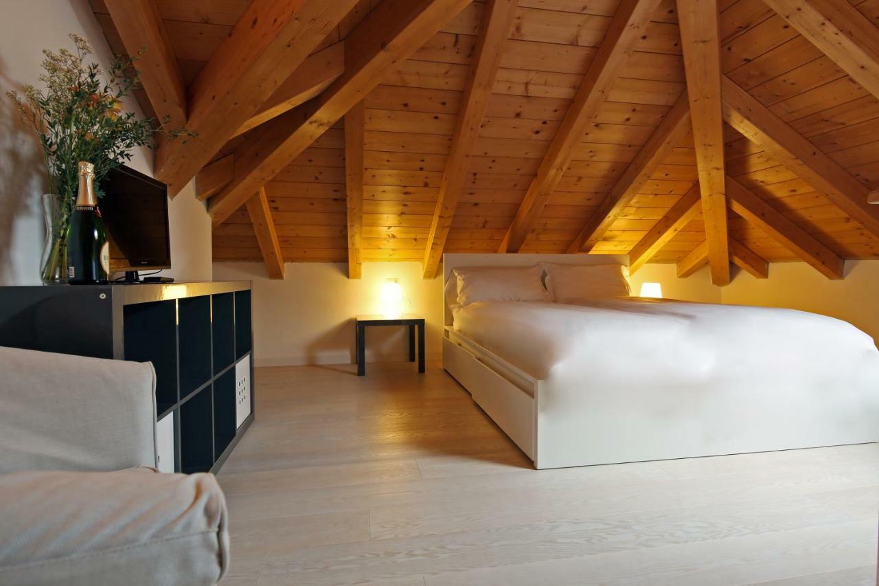 La Coccinella Apartment เบลลาโจ ภายนอก รูปภาพ